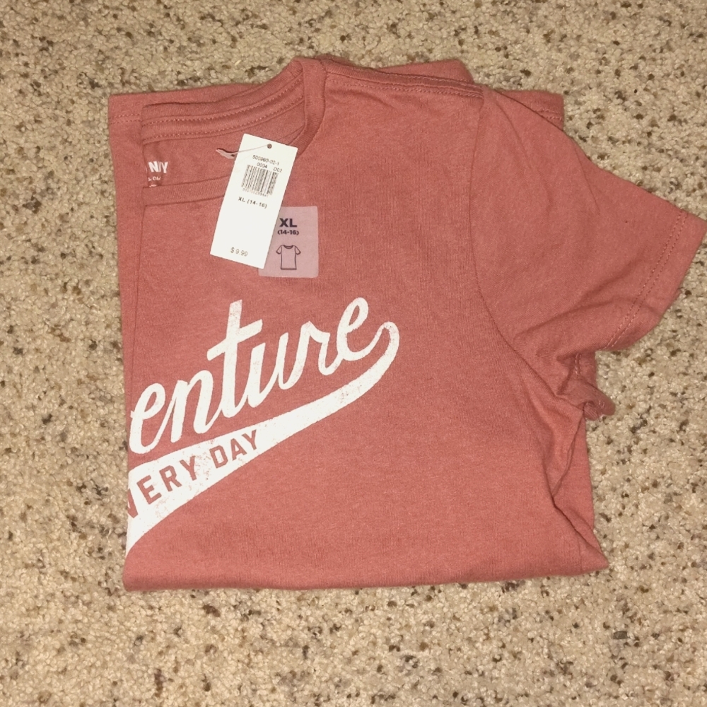 Old Navy Graphic T-Shirt